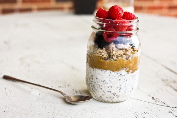 overnight oats berry parfait