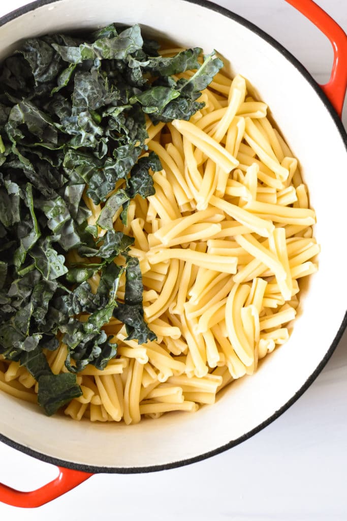 pasta and kale in dutch oven