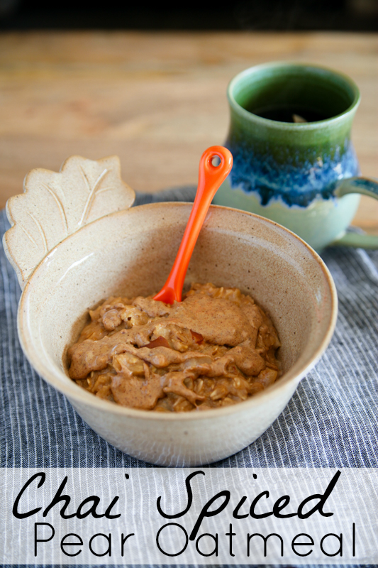 chai-spiced-pear-oatmeal