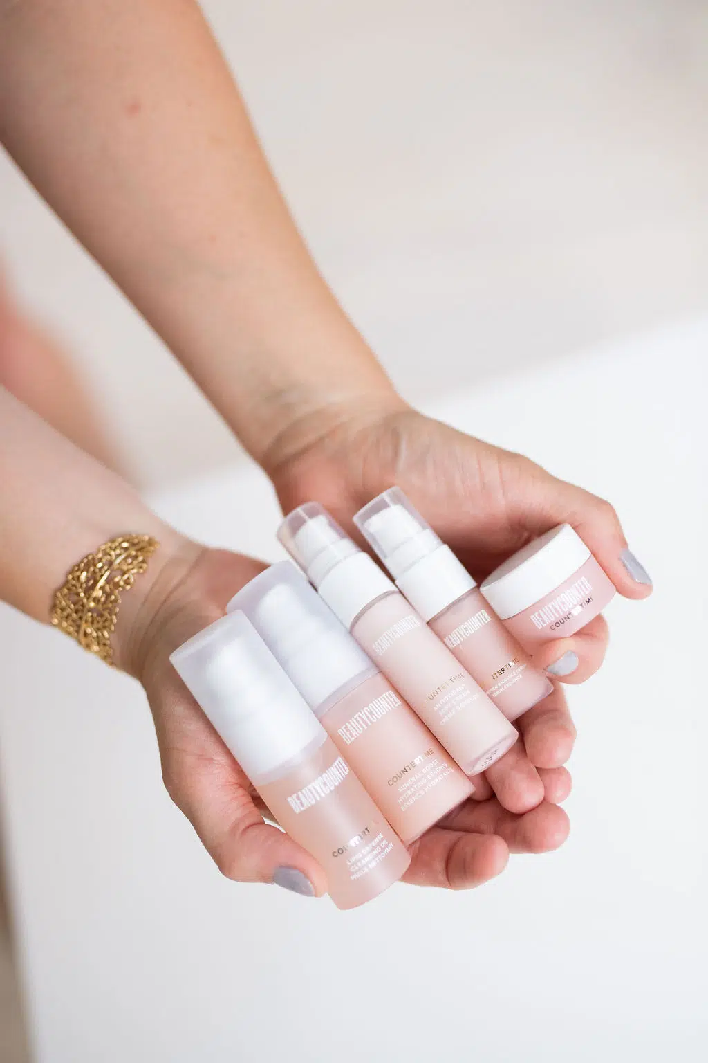 Countertime carry-on set | How Beautycounter consultants earn income