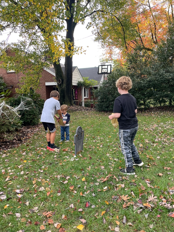 Treasure Hunting with kids Treasure Hunting with kids | Birchday + Halloween