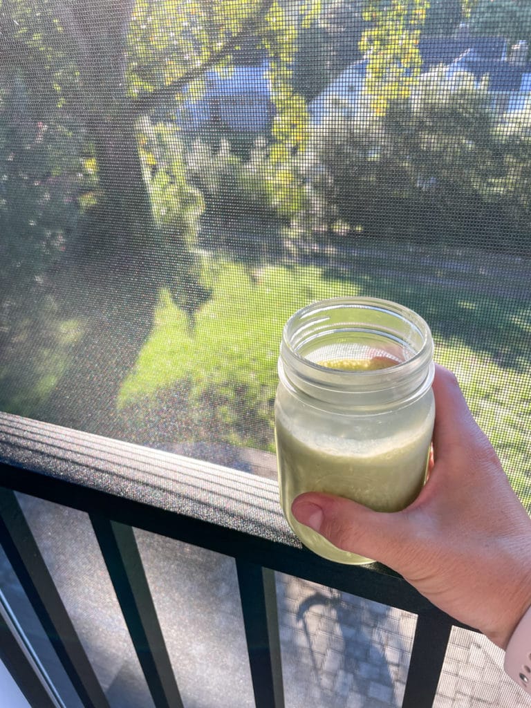 Family Green Smoothie in mason jar