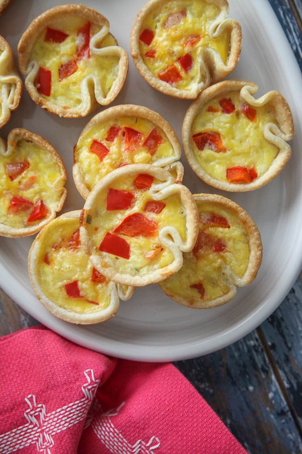 Mini Egg Pies with Pepper Jack & Peppers Quick And Healthy Breakfast Ideas For School - Mini Egg Pies with Pepper Jack & Peppers