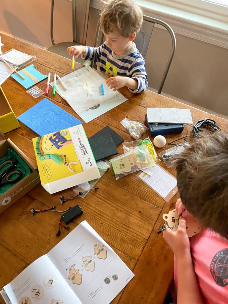 KiwiCo boxes for kids KiwiCo boxes for kids - Winter Break Fun