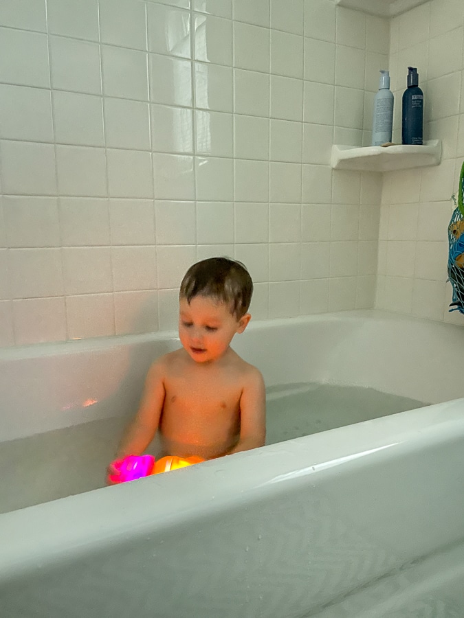 toddler bathing toddler bathing