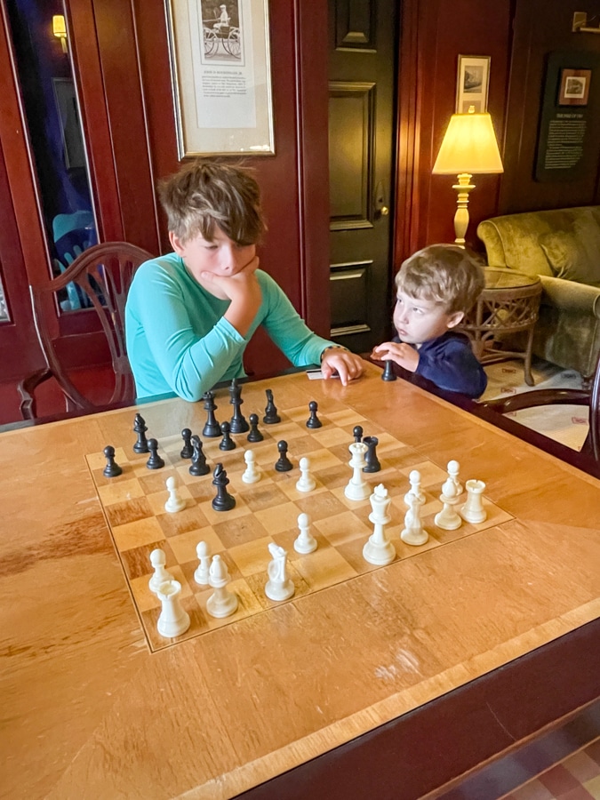 kids playing chess