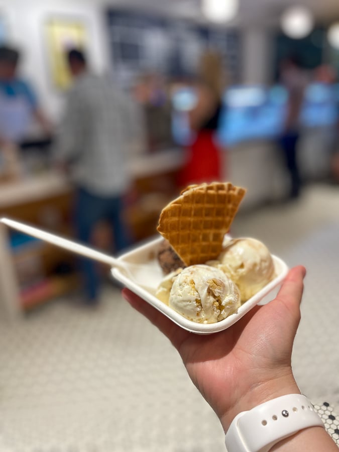Gooey Butter Cake ice cream Gooey Butter Cake ice cream