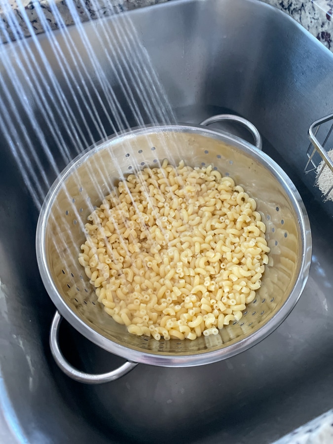 Cook the pasta Cook the pasta