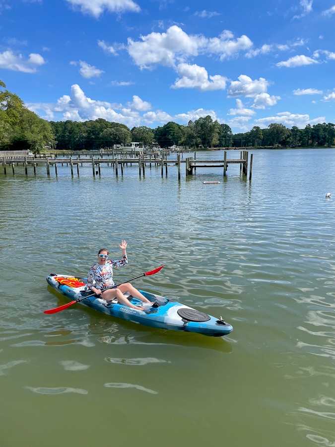 woman kayaking