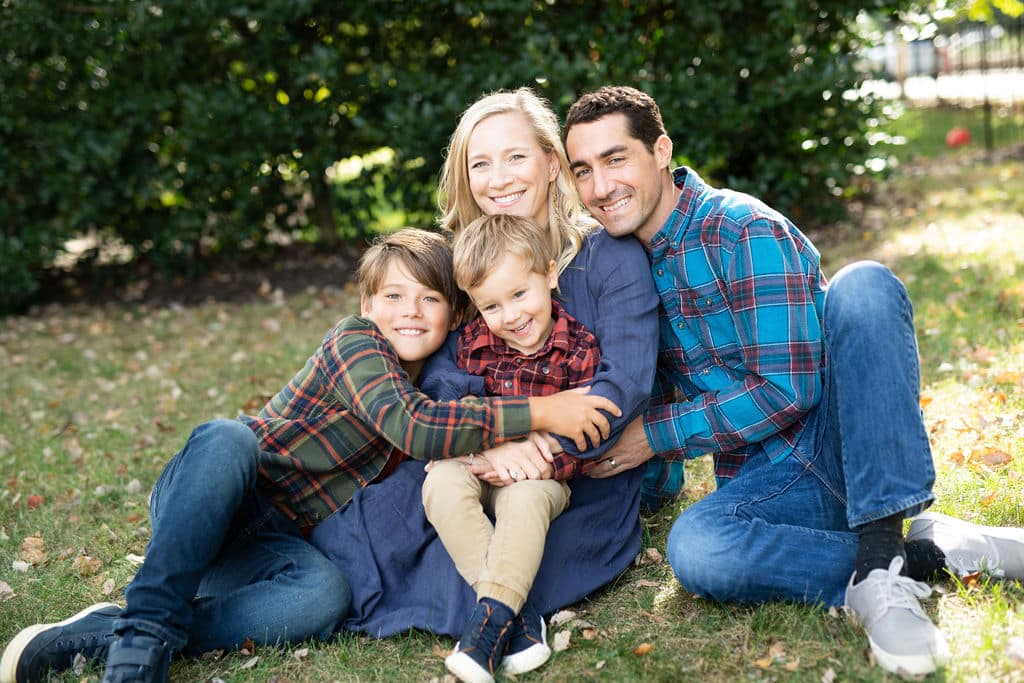 Family Photo Shoot inspo Fall Family Photo Shoot