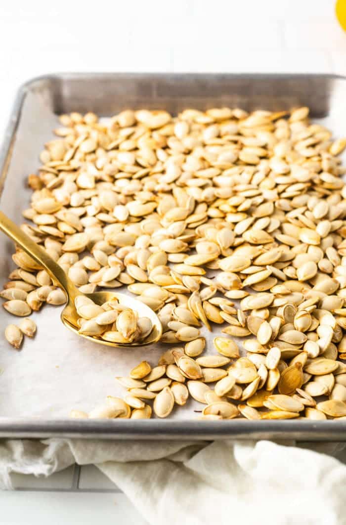 Healthy Halloween Recipes: Roasted Pumpkin Seeds