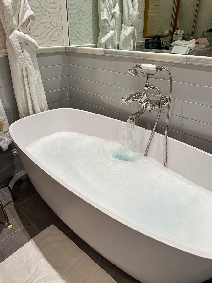 bubble bath bubble bath in the soaker tub