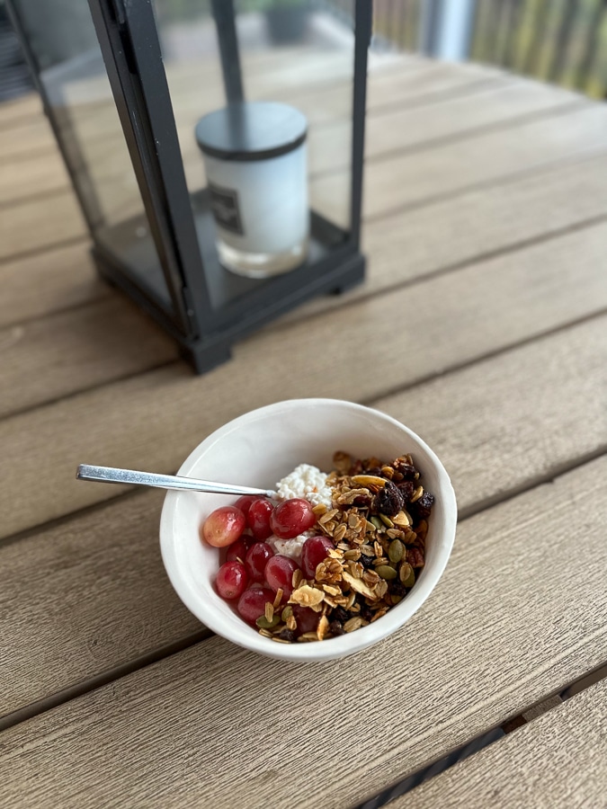 Grapes Granola bowl Grapes + Granola bowl