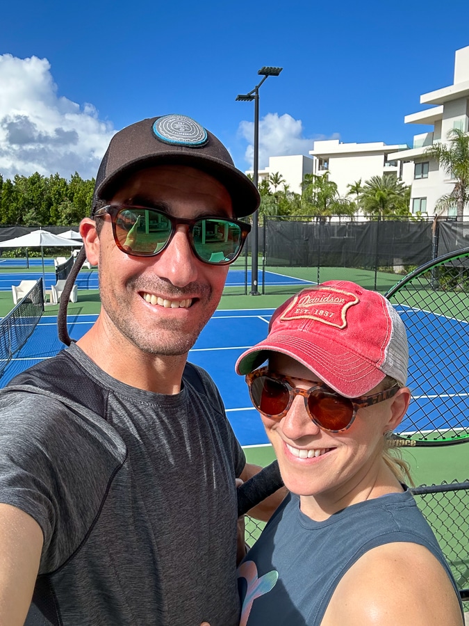 Thomas and I played tennis