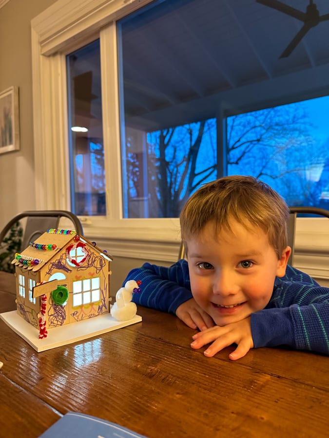 Santa's Workshop craft Santa's Workshop from KiwiCo