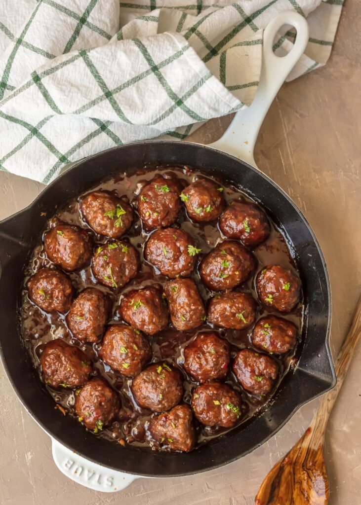 Sweet and Spicy Cranberry Meatballs Sweet and Spicy Cranberry Meatballs