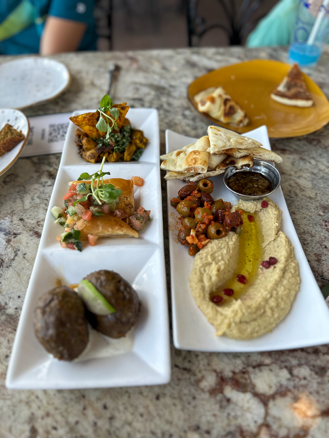 Dining Reservations at Disney Dining Reservations at Disney