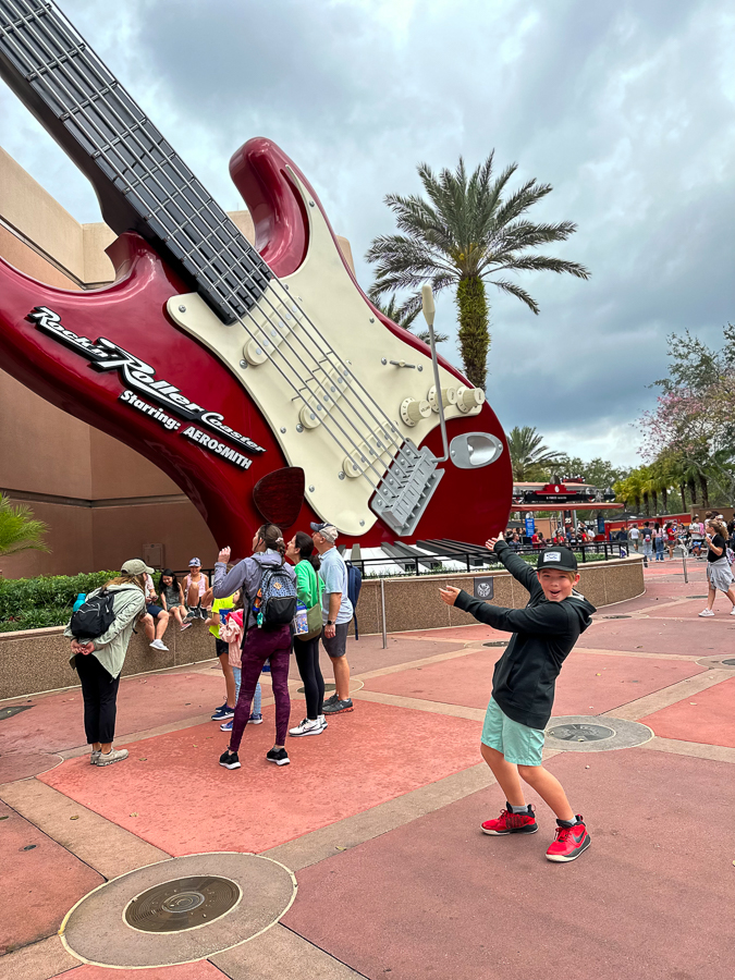 Aerosmith guitar Rockin’ Roller Coaster Aerosmith