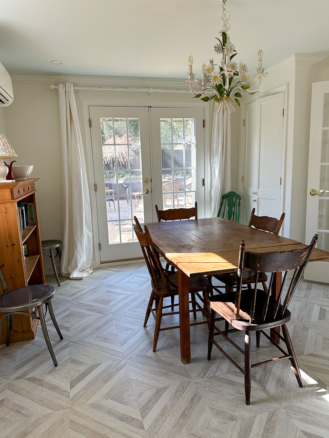 dining area dining area