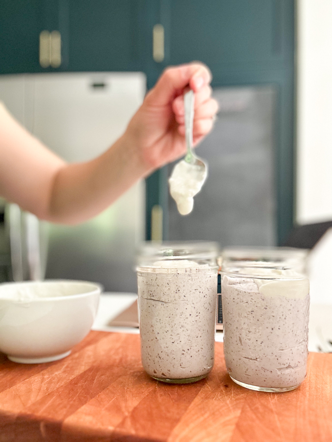 Portion into jars or glasses Portion into jars or glasses