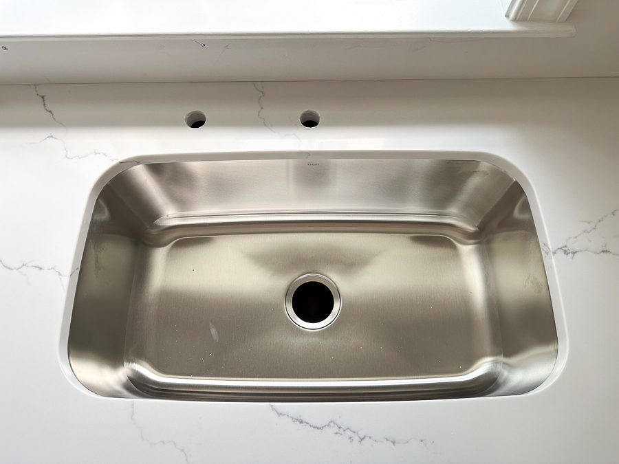 sink in kitchen