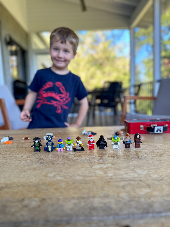 Lego MiniFig Mixup Lego MiniFig Mixup | Coming Home