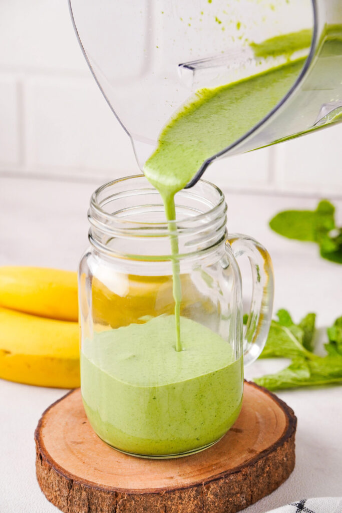 pour smoothie in glass