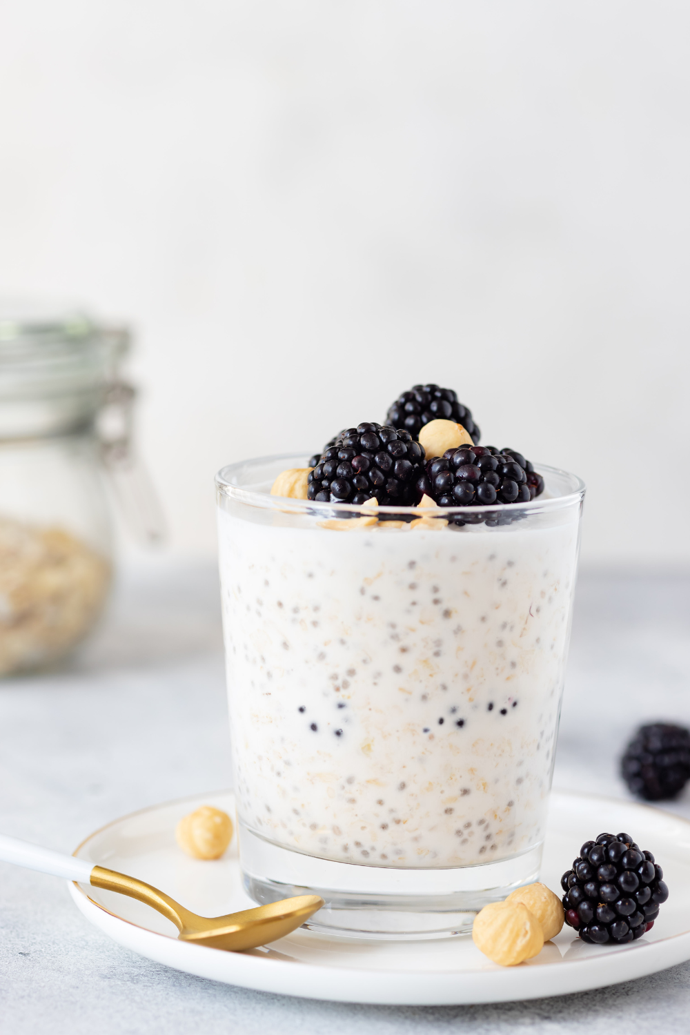 high fiber breakfast ideas: overnight oats