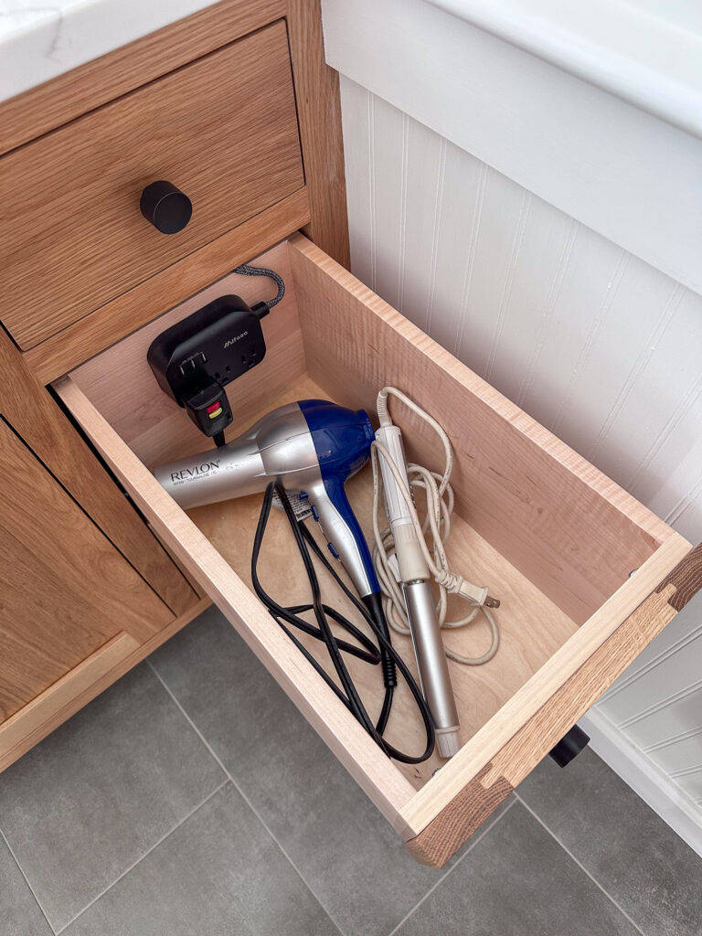 Bathroom Drawers with Plugs Bathroom Drawers with Plugs