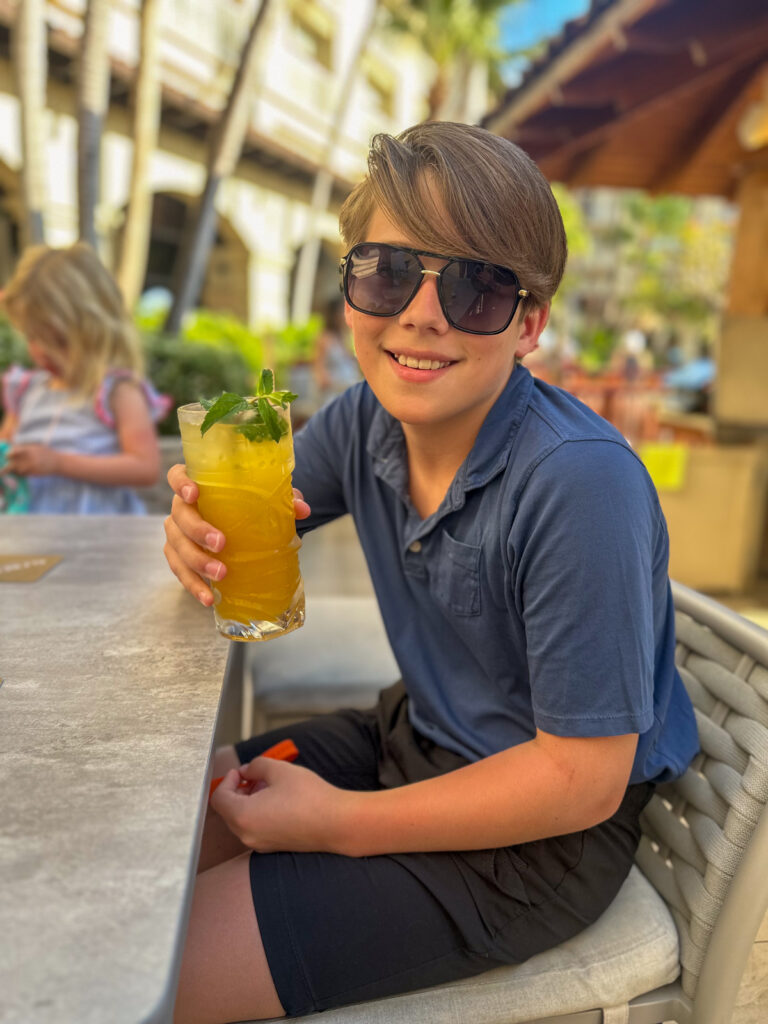 mazen with mocktail
