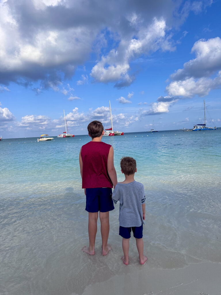 aruba beach brothers