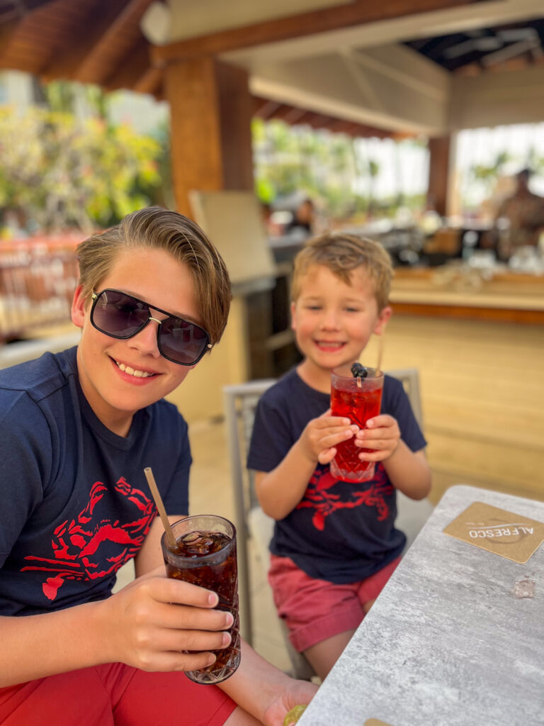 Aruba happy hour kids