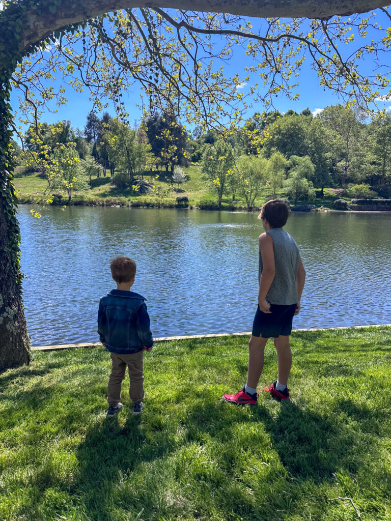 Boar's Head Lake walk | Rosé Thursday