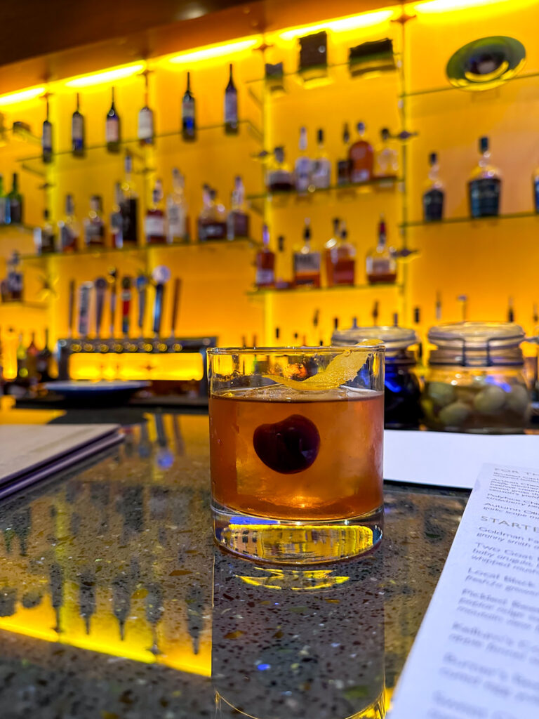 old fashioned cocktail