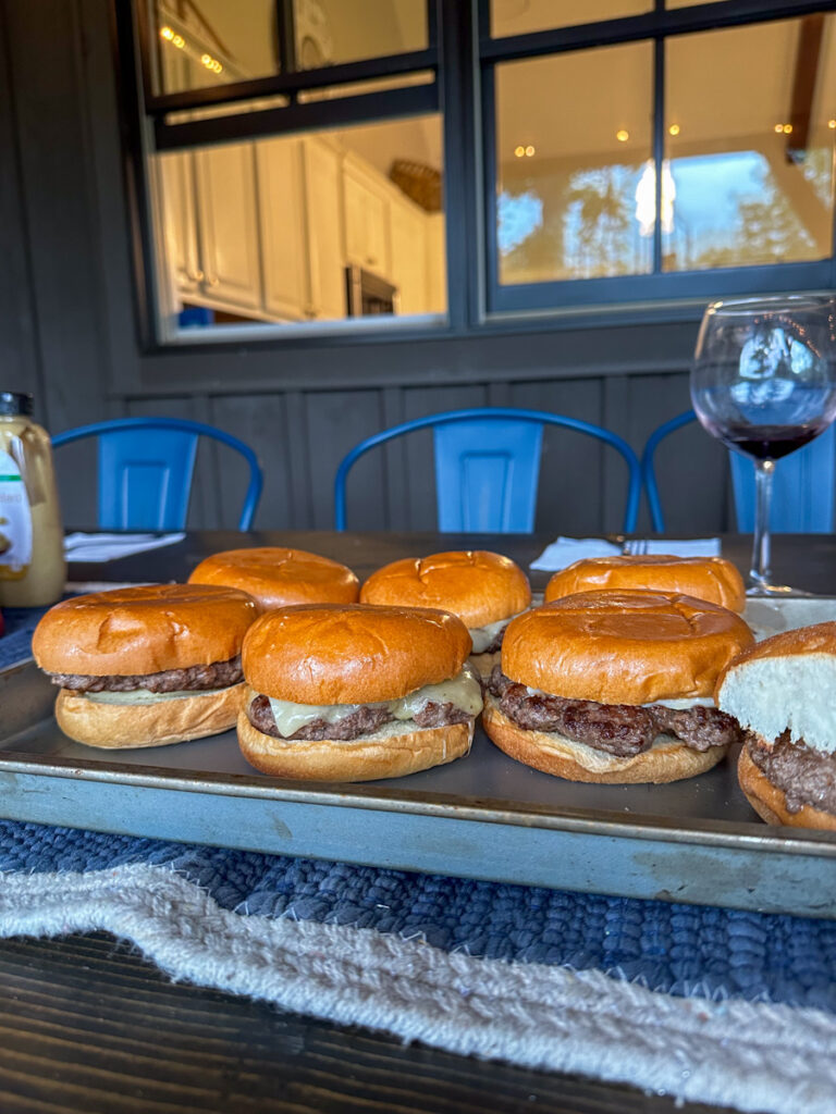 Kath Eats Blogger Kath Younger shares their Bear Lake Reserve - in photo: burger and wine