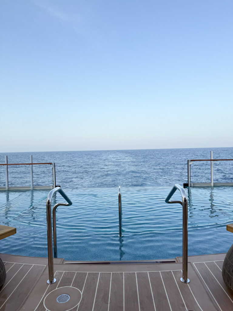 infinity pool infinity pool