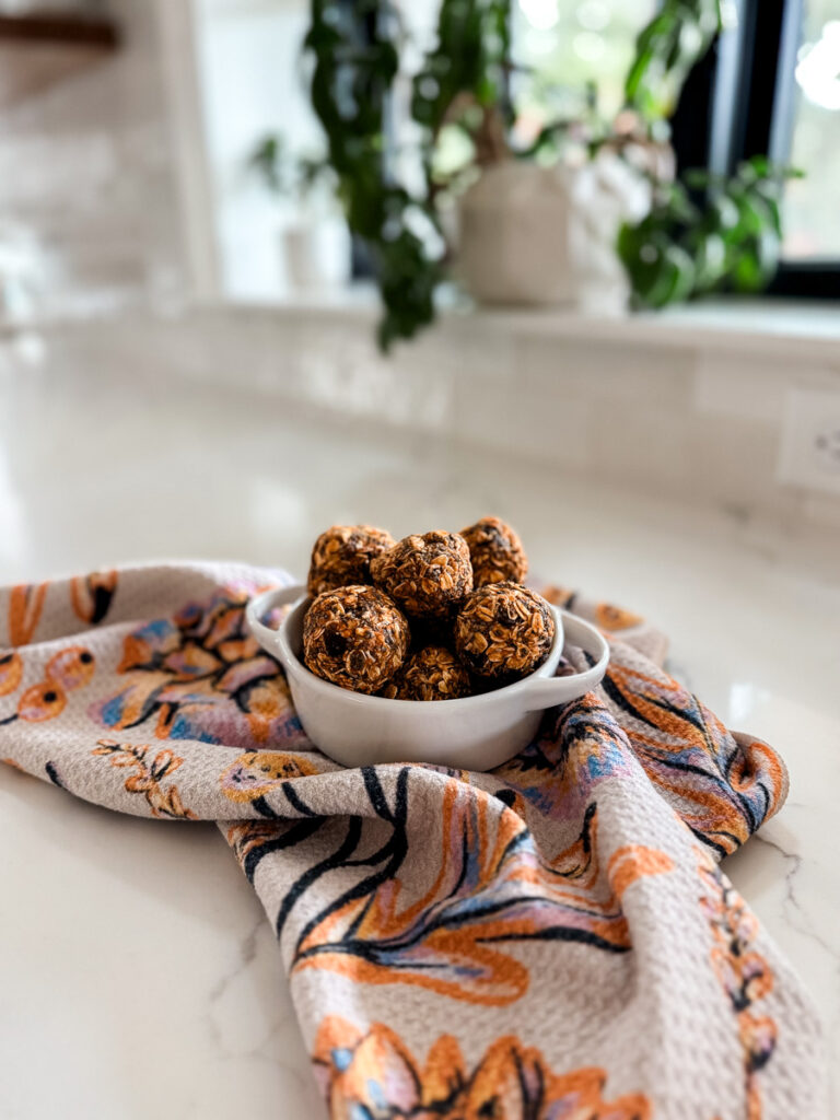 Oatmeal Protein Balls recipe