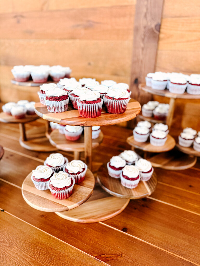 wedding reception cupcakes