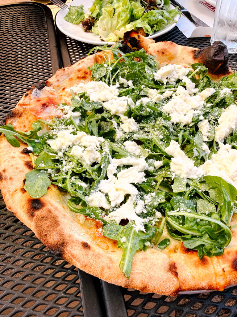 Serratore's restaurant pizza Serratore's restaurant pizza