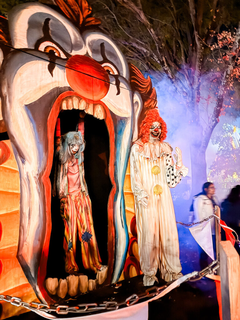 Beware of the clowns Beware of the clowns | Make Like A Tree And Leave
