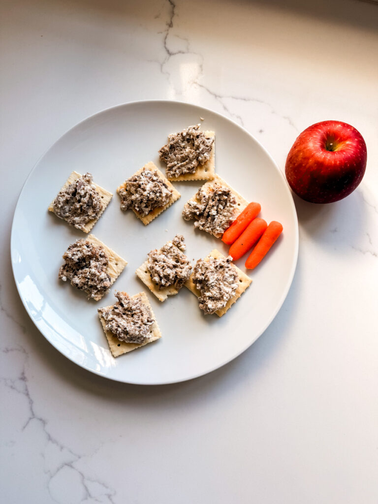 Sardine Salad Sardine Salad / Saltines / Carrots / Apple